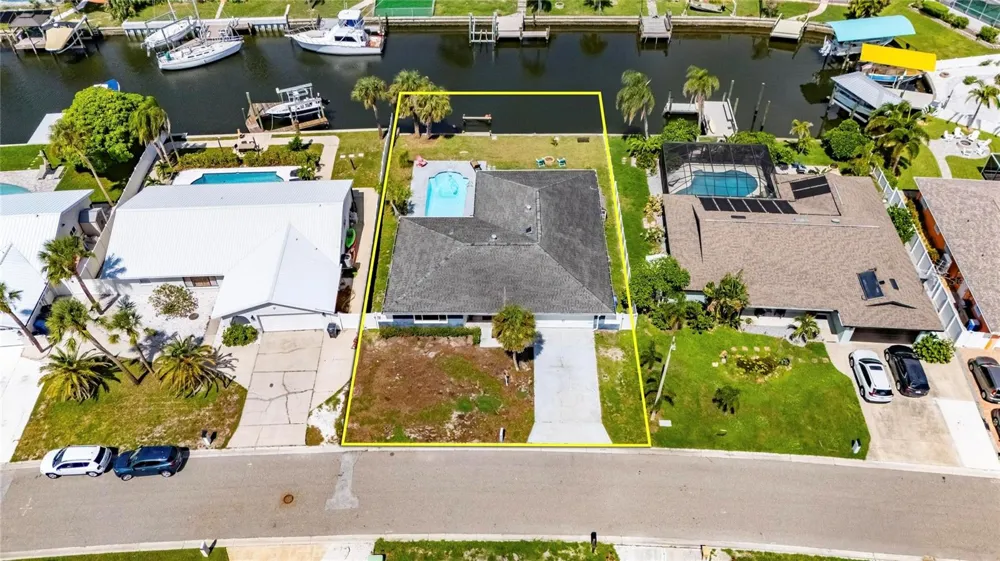6314 WISTERIA LANE Apollo Beach, FL 33572