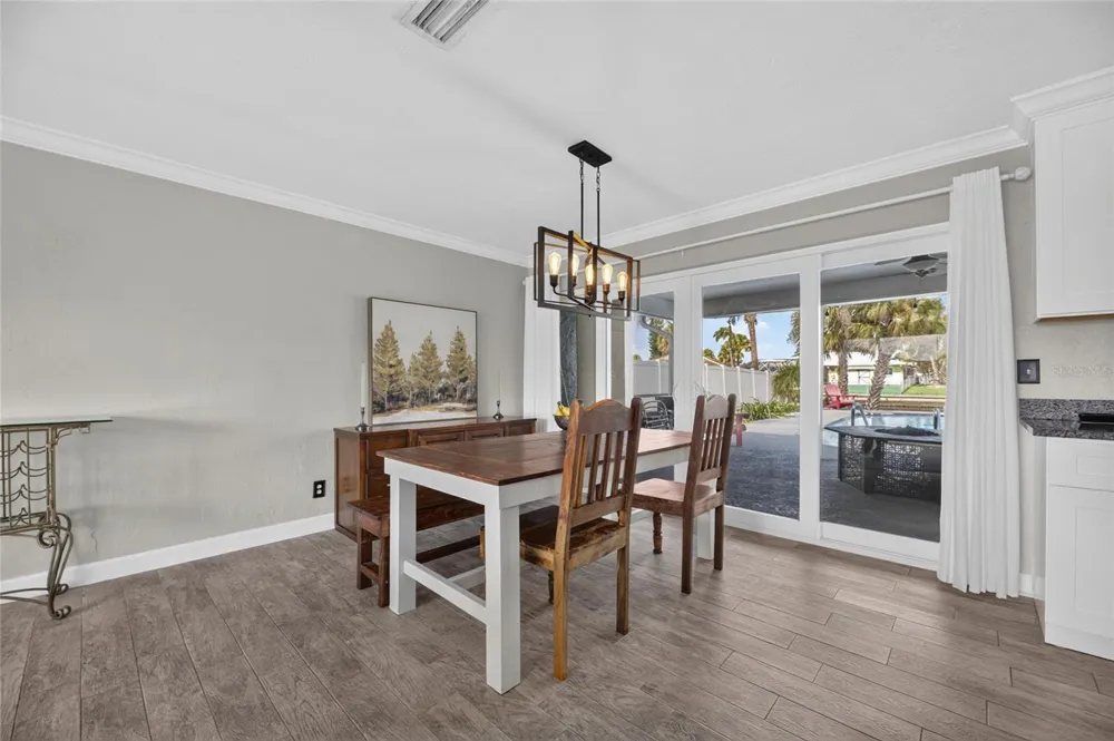 6314 WISTERIA LANE Apollo Beach, FL 33572