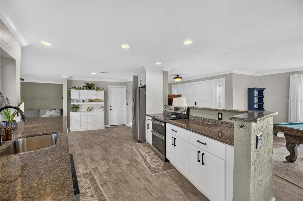 6314 WISTERIA LANE Apollo Beach, FL 33572