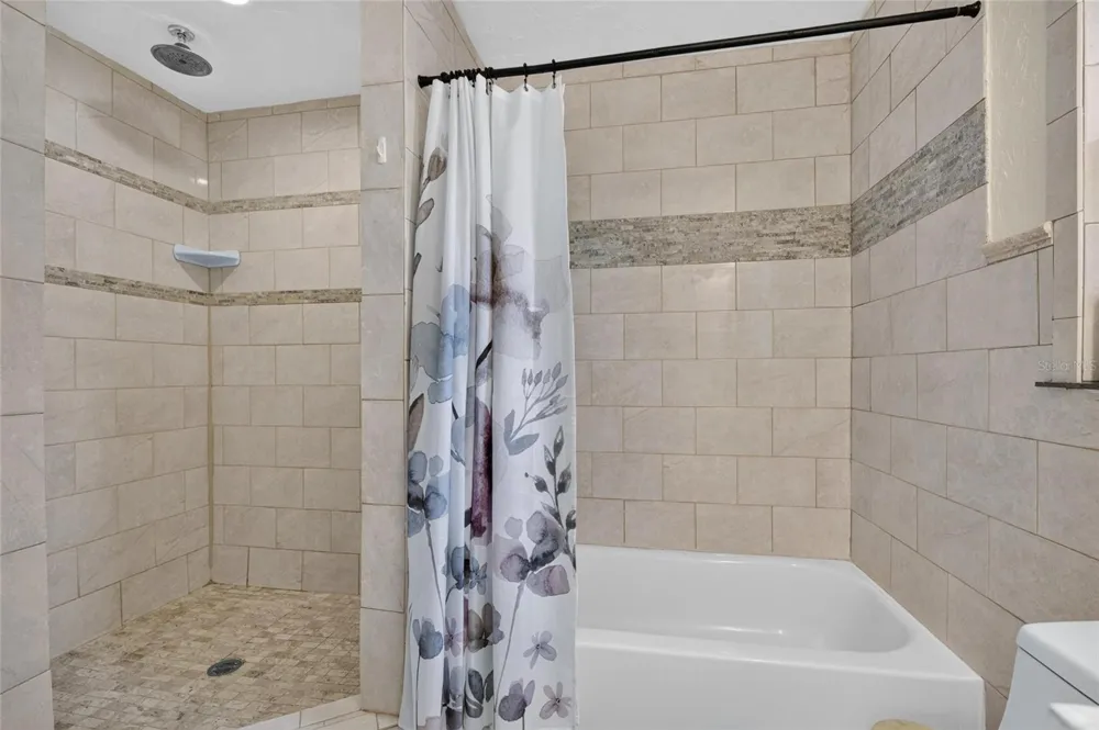 6314 WISTERIA LANE Apollo Beach, FL 33572
