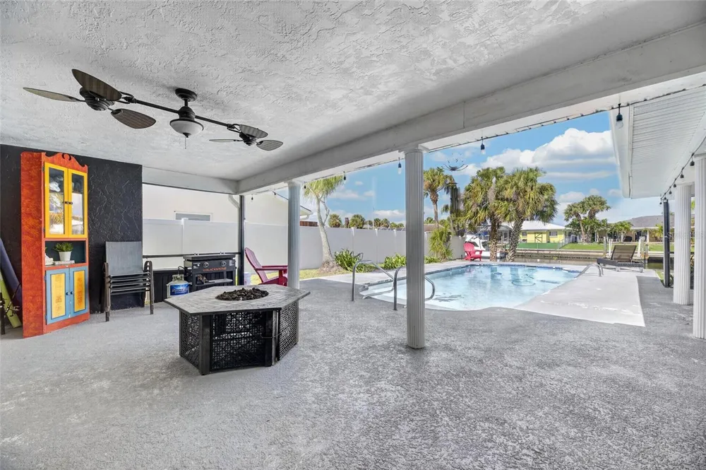 6314 WISTERIA LANE Apollo Beach, FL 33572