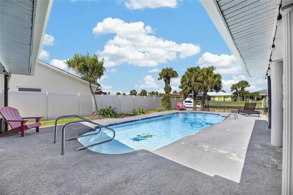 6314 WISTERIA LANE Apollo Beach, FL 33572