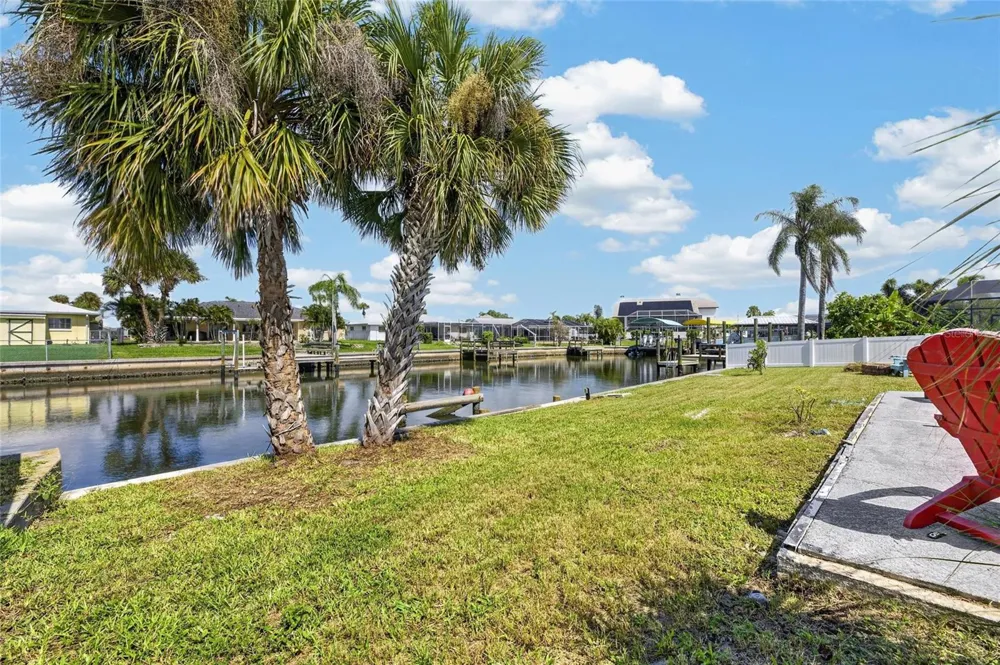 6314 WISTERIA LANE Apollo Beach, FL 33572