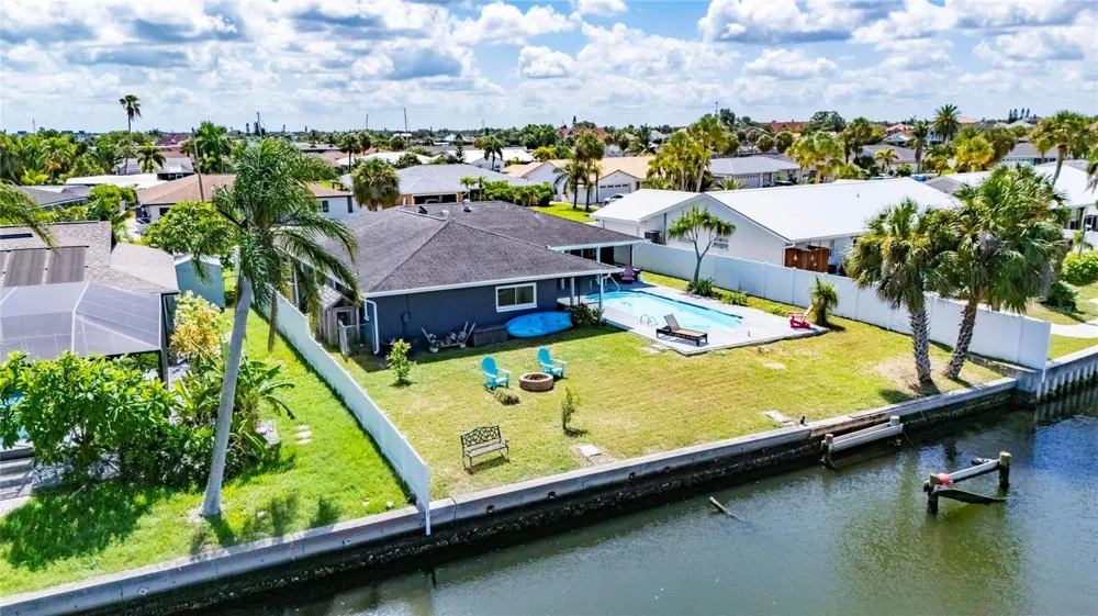 6314 WISTERIA LANE Apollo Beach, FL 33572