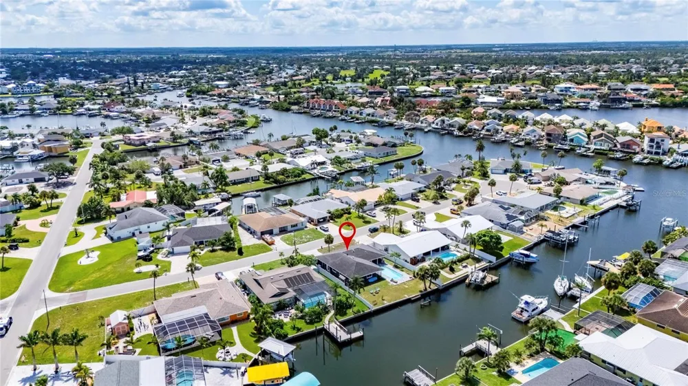 6314 WISTERIA LANE Apollo Beach, FL 33572