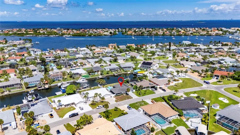 6314 WISTERIA LANE Apollo Beach, FL 33572