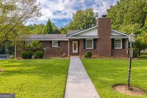 5117 Lakewood DR