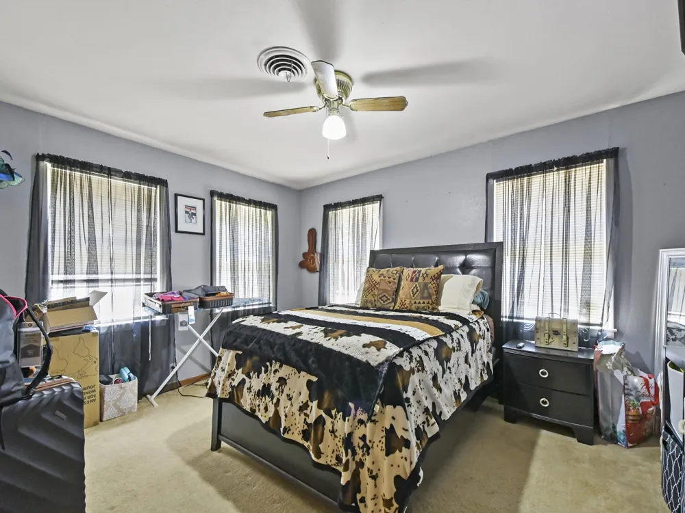 2045 County Road 113 Whitesboro, TX 76273