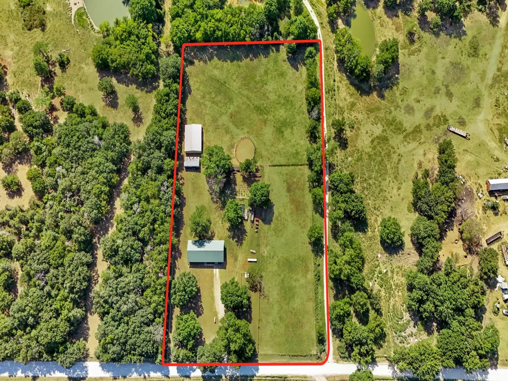 2045 County Road 113 Whitesboro, TX 76273