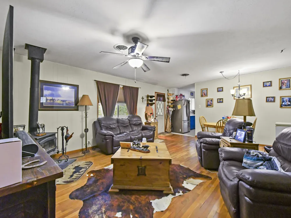 2045 County Road 113 Whitesboro, TX 76273