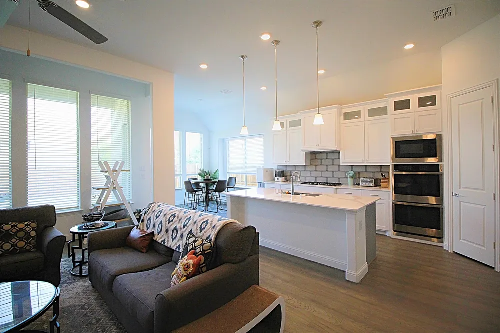 606 Artesian Drive Argyle, TX 76226