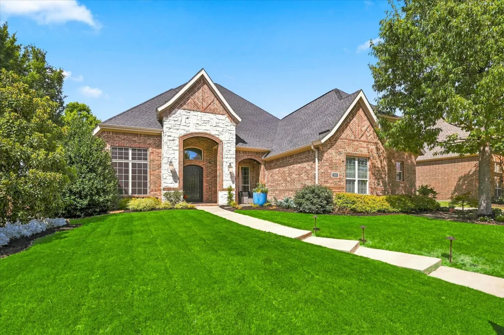 300 Hawks Ridge Trail Colleyville, TX 76034