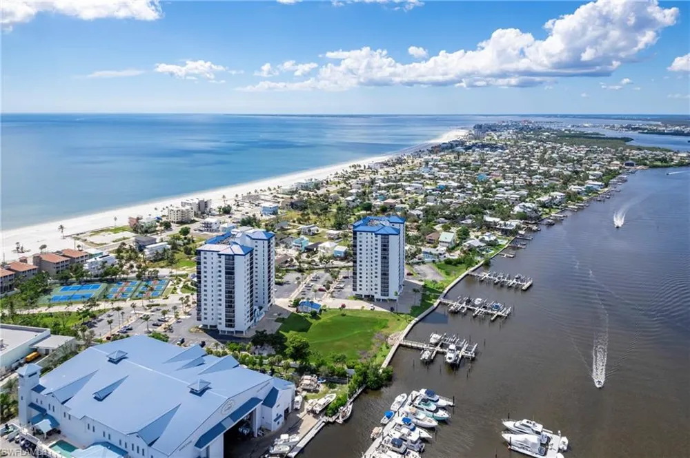 4745 Estero Boulevard #104 Fort Myers Beach, FL 33931