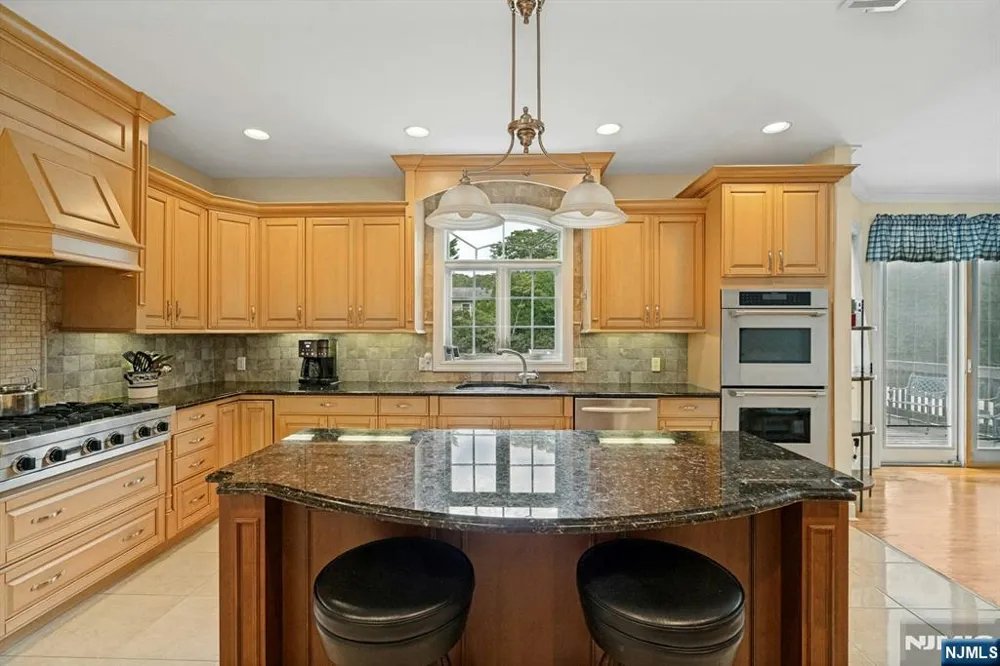 87 Linden Avenue Emerson, NJ 07630