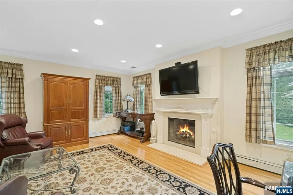 87 Linden Avenue Emerson, NJ 07630