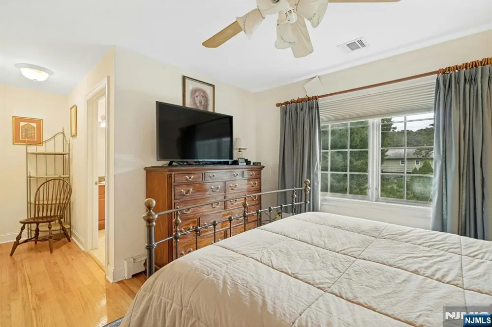 87 Linden Avenue Emerson, NJ 07630