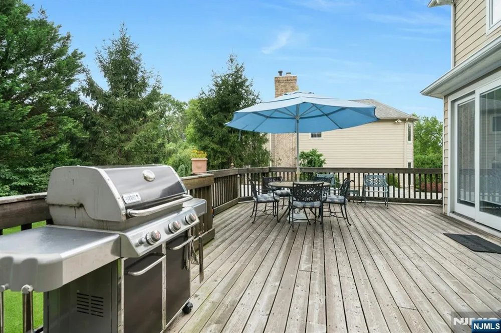 87 Linden Avenue Emerson, NJ 07630