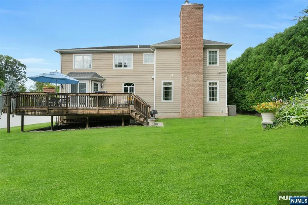 87 Linden Avenue Emerson, NJ 07630
