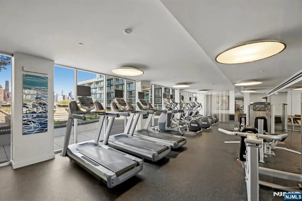 1000 Ave At Port Imperial 102 Weehawken, NJ 07086