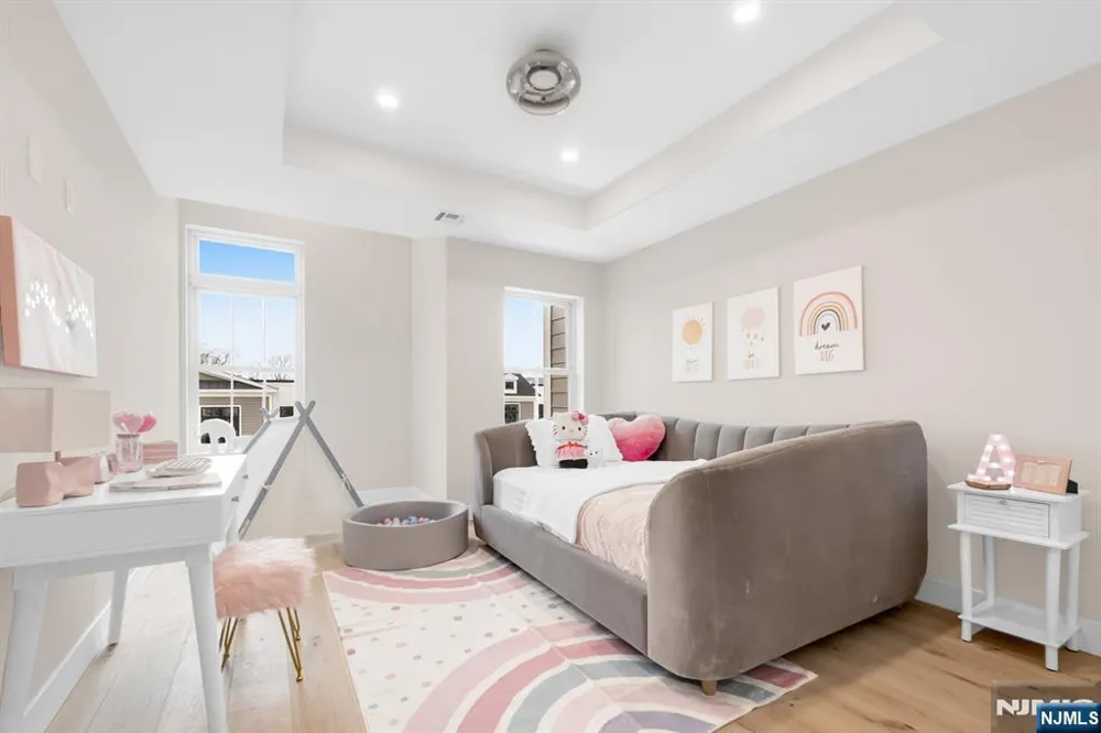 188 Broadway 8 Woodcliff Lake, NJ 07677