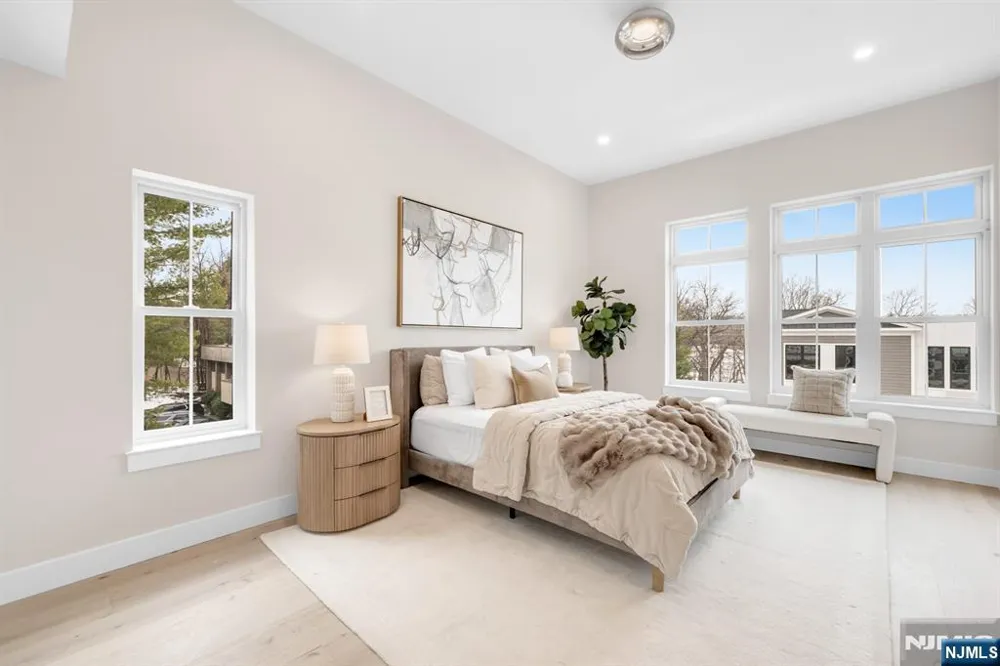 188 Broadway 4 Woodcliff Lake, NJ 07677