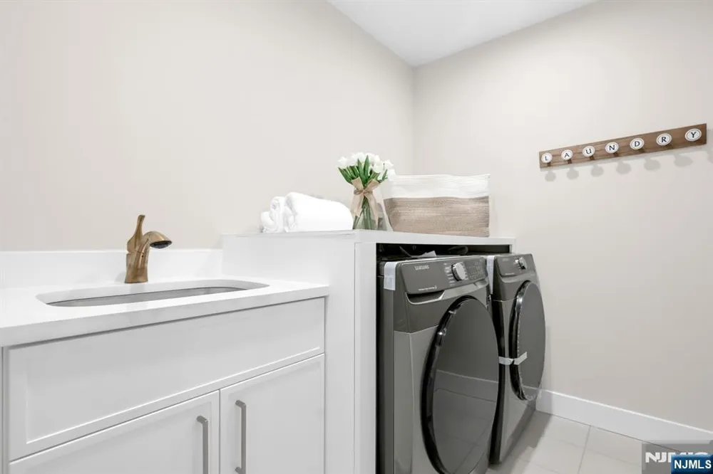 188 Broadway 4 Woodcliff Lake, NJ 07677