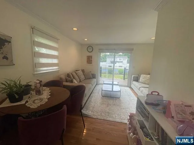 11 Benjamin Place Pequannock Township, NJ 07440