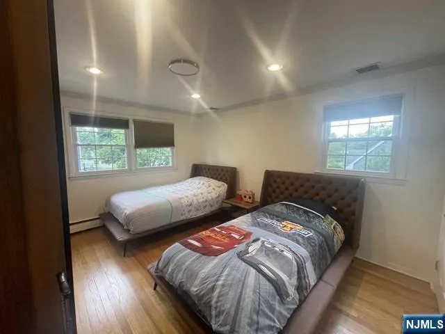 11 Benjamin Place Pequannock Township, NJ 07440