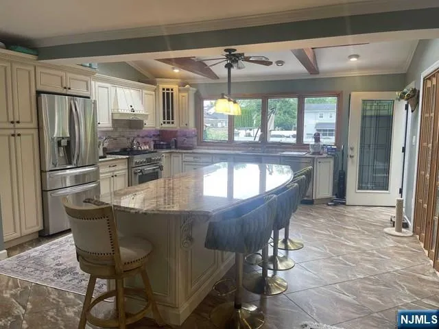 11 Benjamin Place Pequannock Township, NJ 07440