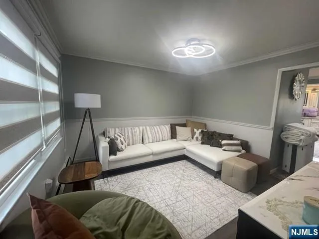 11 Benjamin Place Pequannock Township, NJ 07440
