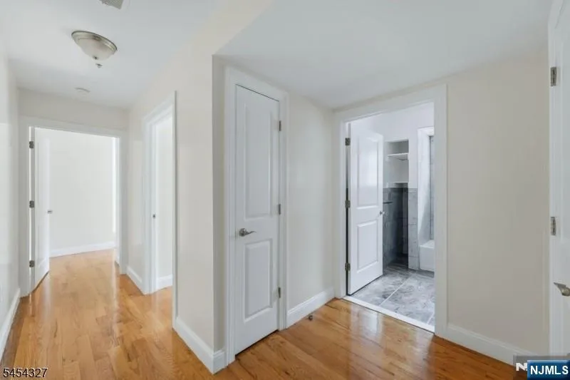 232 Shephard Avenue B6 Newark, NJ 07112