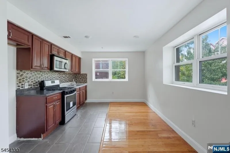 232 Shephard Avenue A4 Newark, NJ 07112