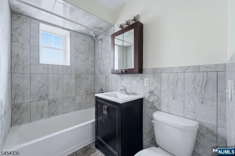 232 Shephard Avenue A4 Newark, NJ 07112