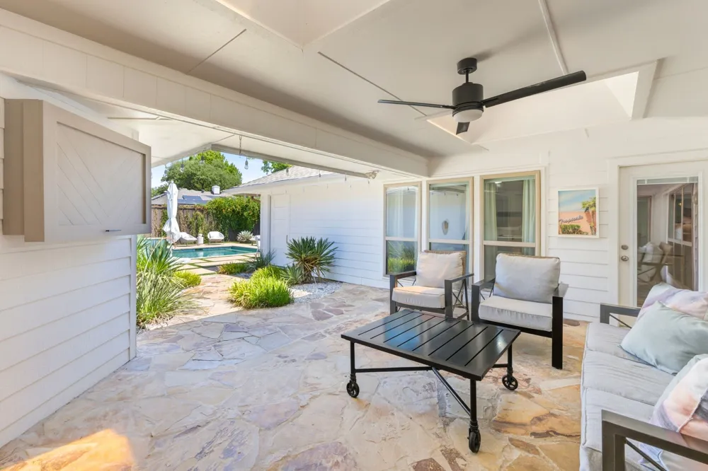 2319 Castle Rock Road Carrollton, TX 75007
