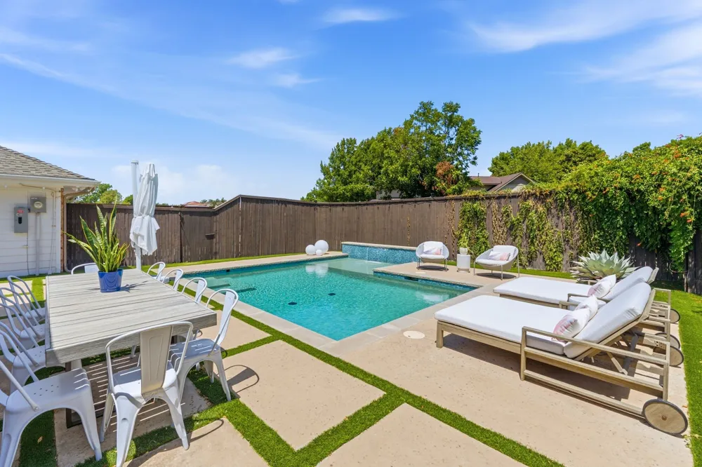 2319 Castle Rock Road Carrollton, TX 75007
