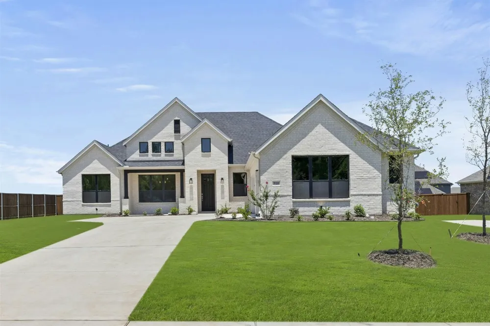 967 Richard Pittmon Drive DeSoto, TX 75115