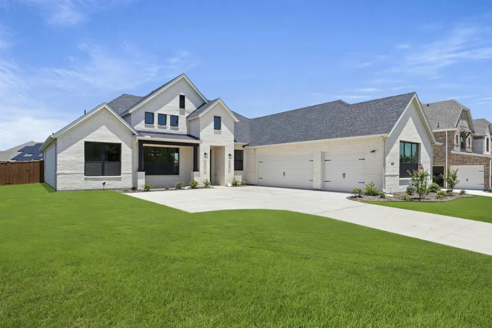 967 Richard Pittmon Drive DeSoto, TX 75115