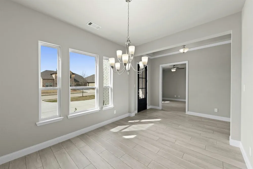 967 Richard Pittmon Drive DeSoto, TX 75115