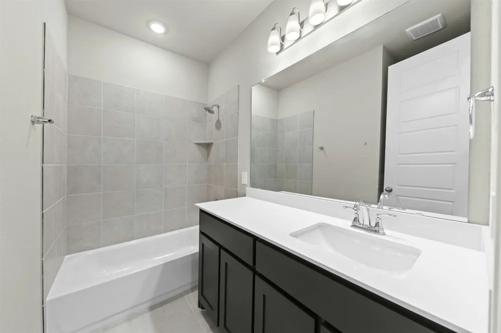967 Richard Pittmon Drive DeSoto, TX 75115