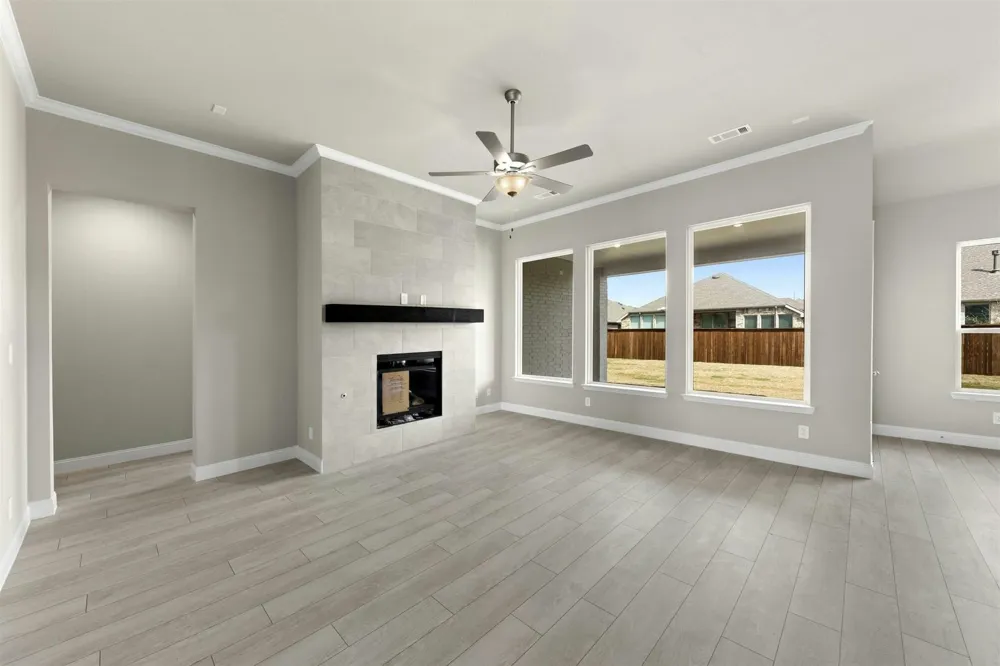 967 Richard Pittmon Drive DeSoto, TX 75115