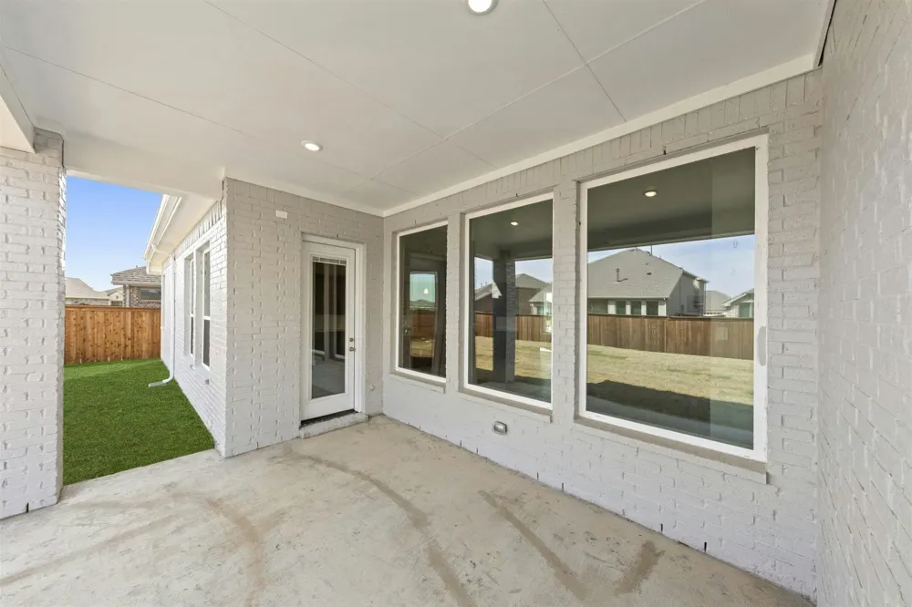 967 Richard Pittmon Drive DeSoto, TX 75115