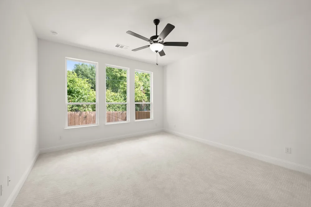 967 Richard Pittmon Drive DeSoto, TX 75115