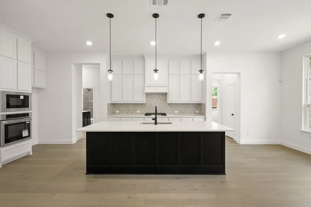 967 Richard Pittmon Drive DeSoto, TX 75115
