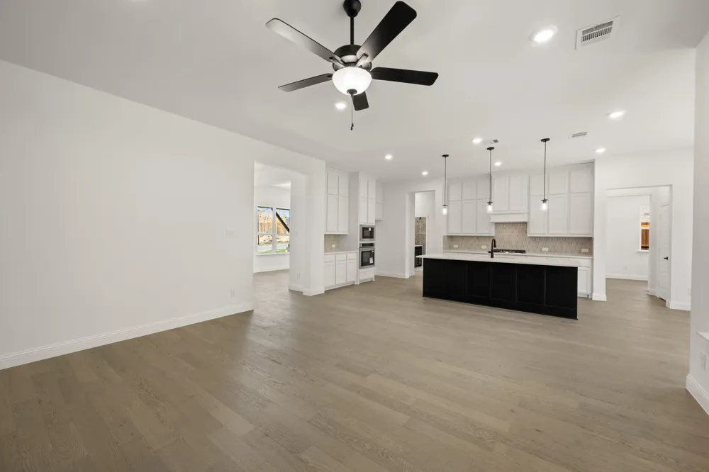 967 Richard Pittmon Drive DeSoto, TX 75115