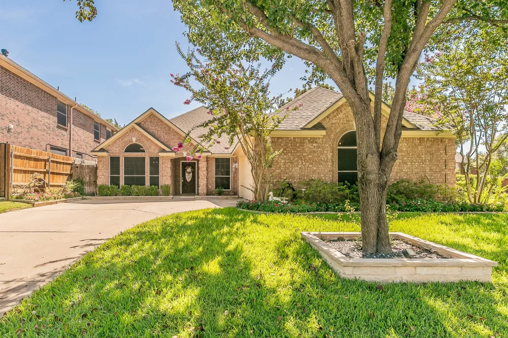 5544 Greenview Court North Richland Hills, TX 76148