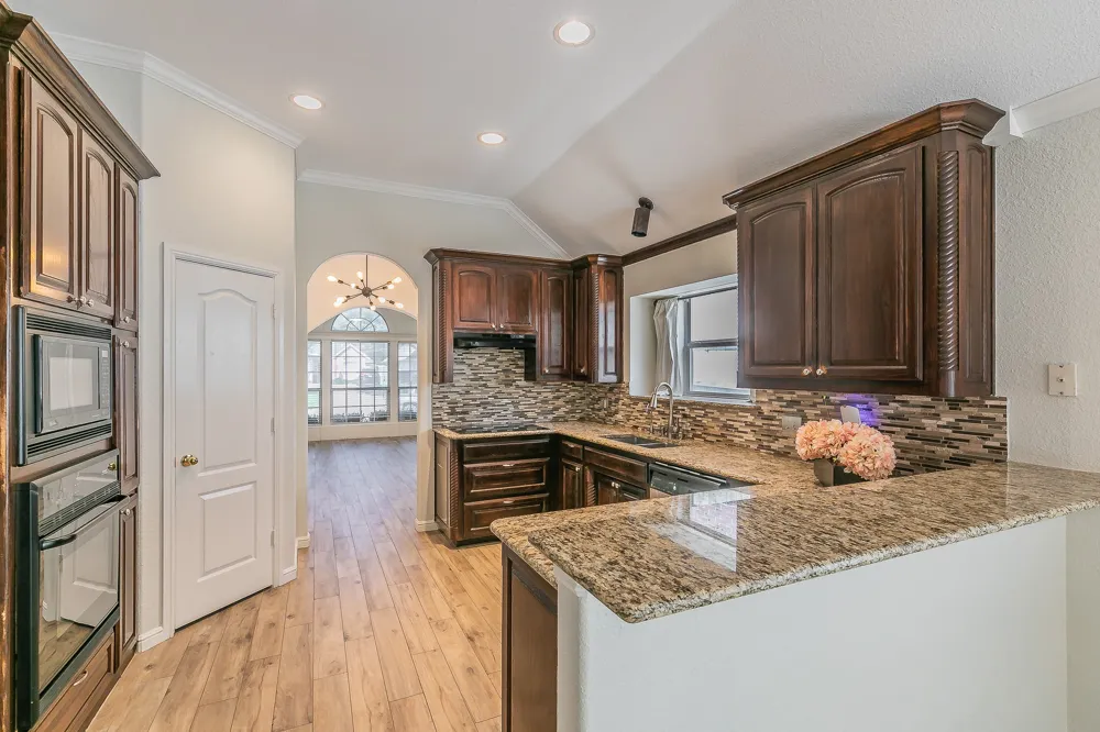 5544 Greenview Court North Richland Hills, TX 76148