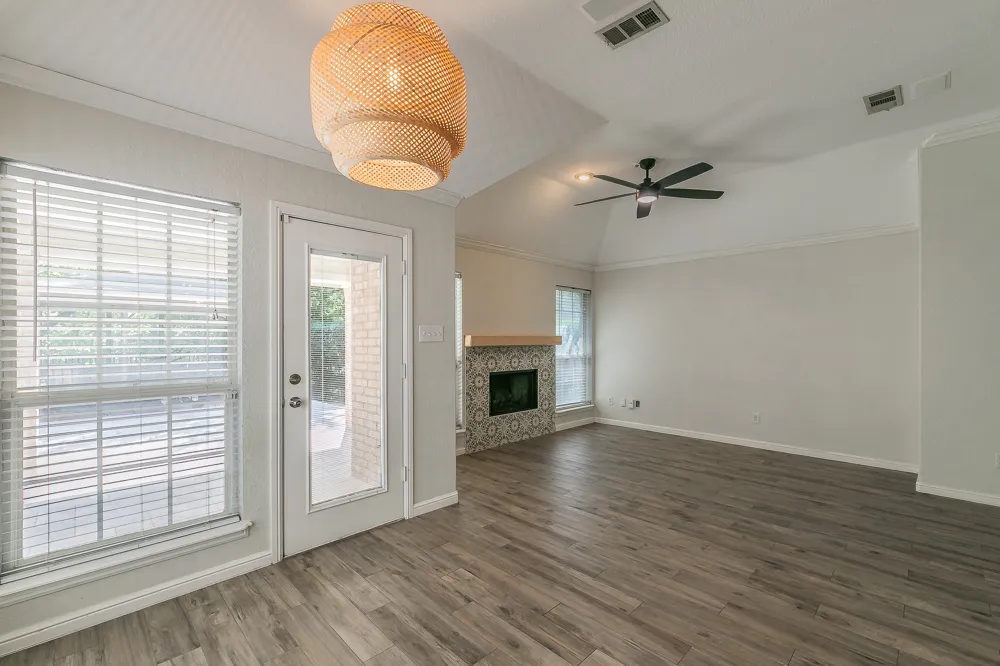 5544 Greenview Court North Richland Hills, TX 76148