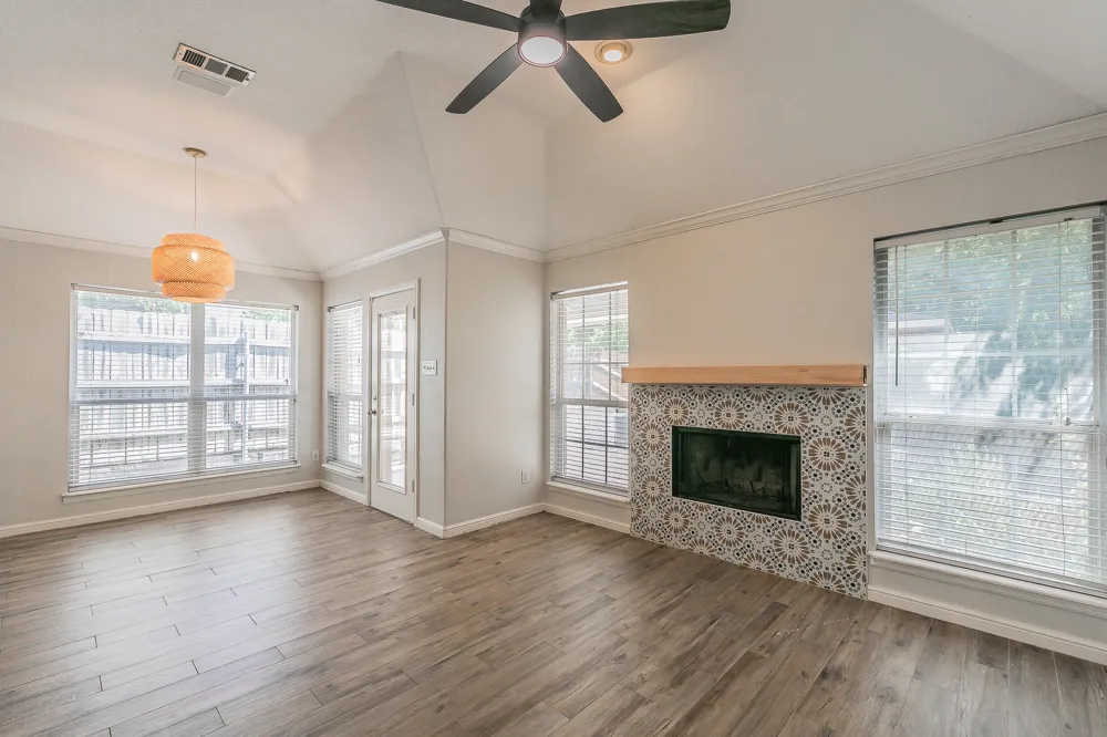 5544 Greenview Court North Richland Hills, TX 76148