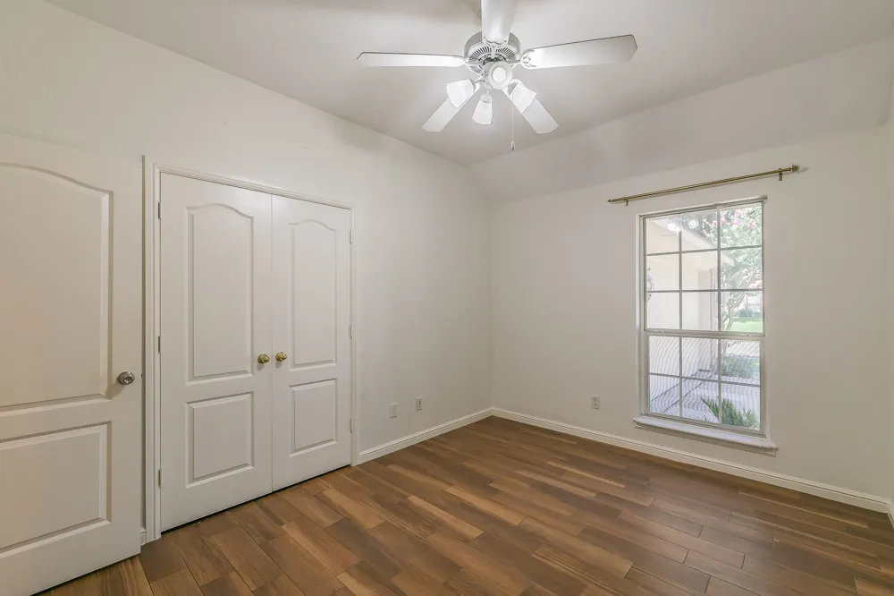 5544 Greenview Court North Richland Hills, TX 76148