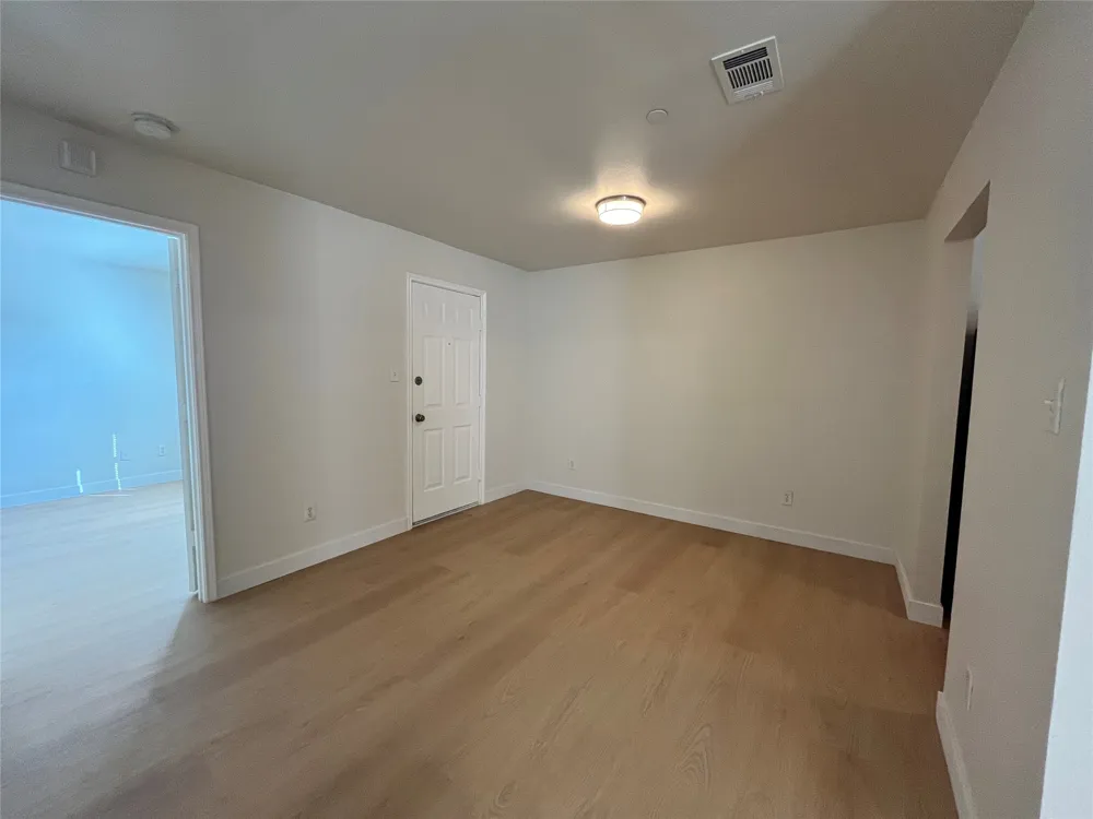 1129 Weston Drive Garland, TX 75043
